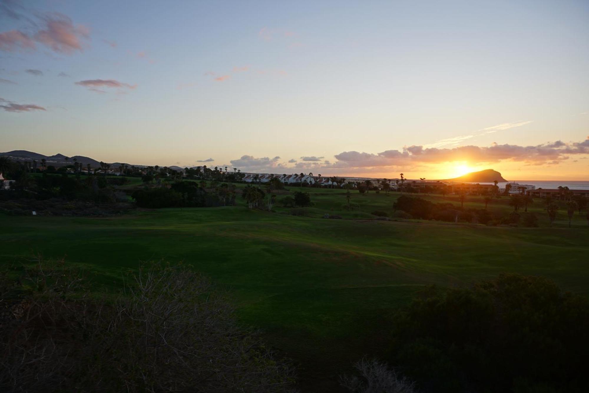 Golf Del Sur Apartment - Magnificent Panorama Of The Ocean, El Teide, And Montana Roja Σαν Μιγκέλ ντε Αμπόνα Εξωτερικό φωτογραφία